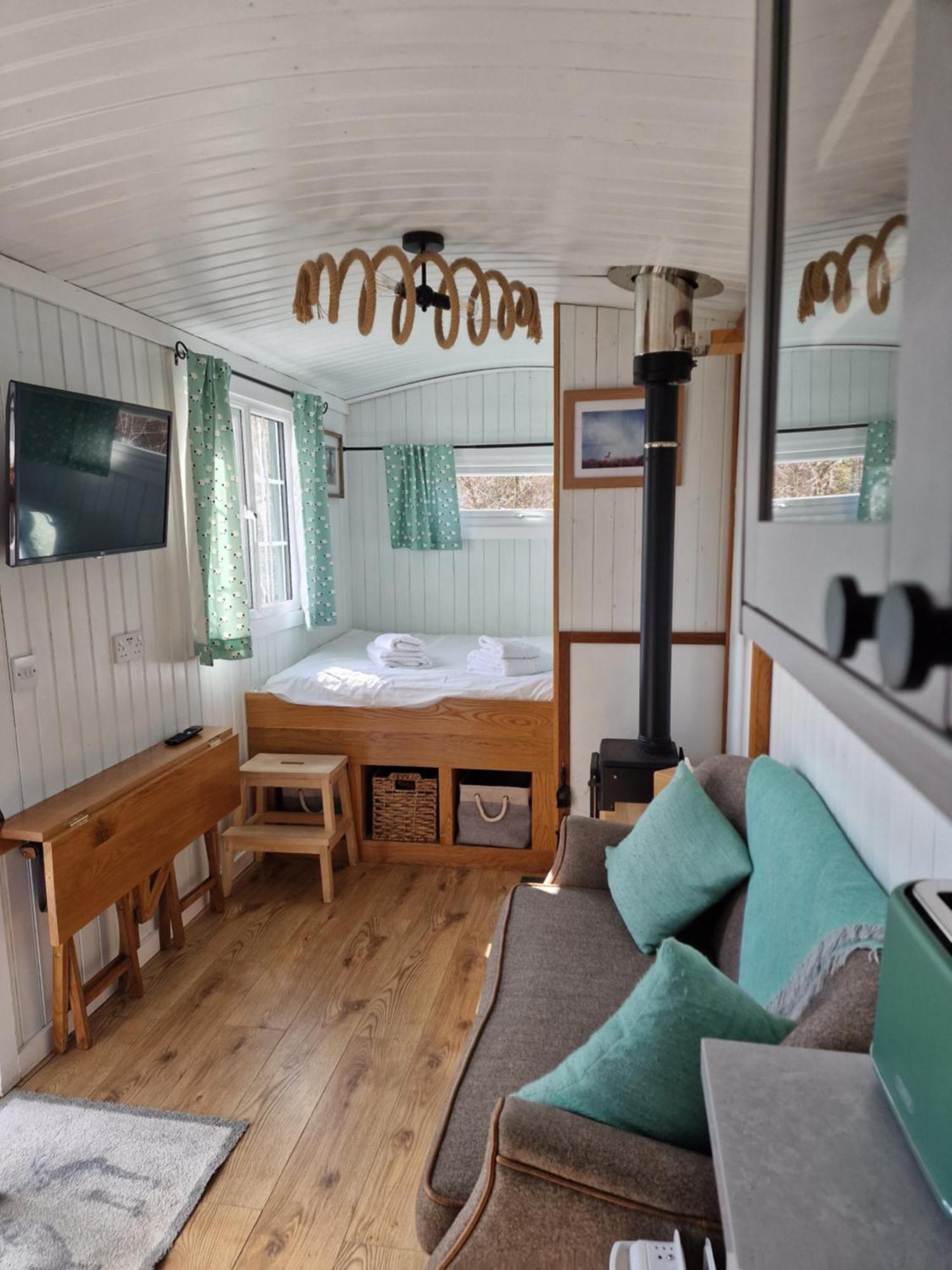 Dalnoid Cottages & Treehouses Nr Glenshee Zewnętrze zdjęcie