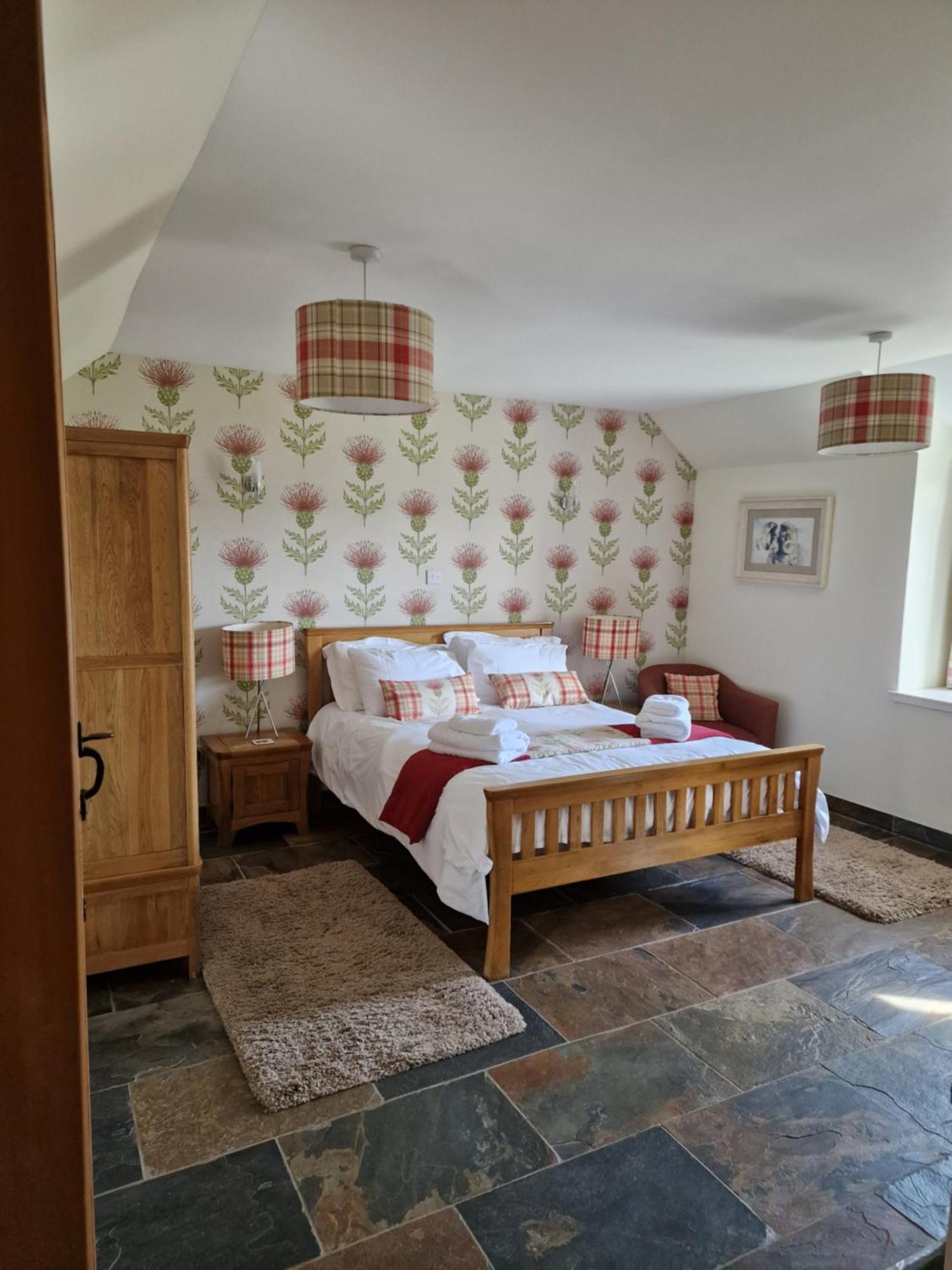 Dalnoid Cottages & Treehouses Nr Glenshee Zewnętrze zdjęcie